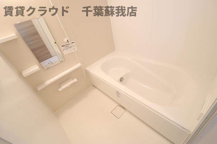 サニーリヴＦの浴室|広々としたバスルーム♪一日の疲れをゆっくり癒してください♪