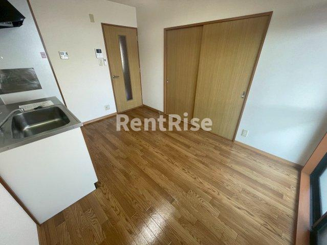 オウクレスト川添