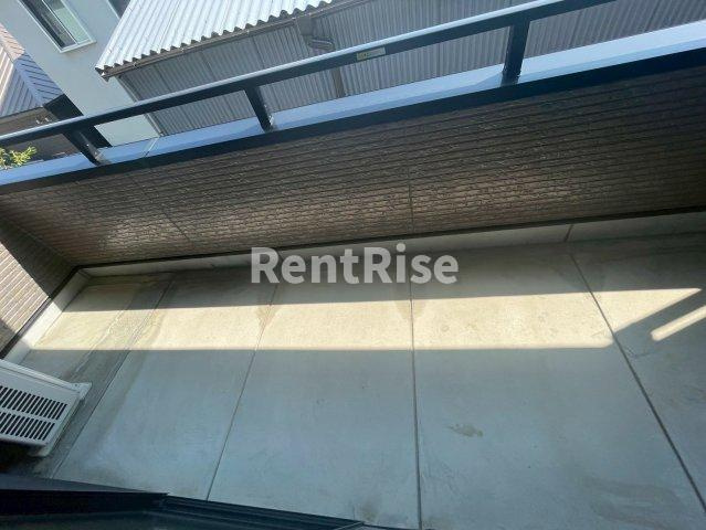 オウクレスト川添