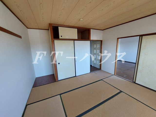 メゾンベルウッドの和室