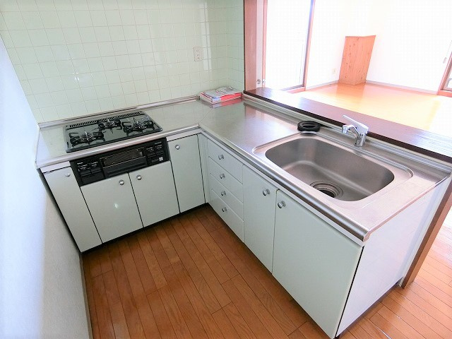 モンテローザのキッチン|※別部屋のイメージ写真です。