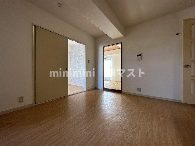 第一玉造マンションの洋室