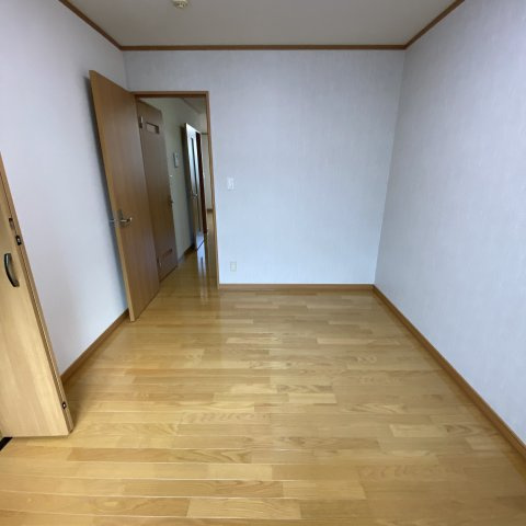 ラフィーネ知利別Ⅱの洋室