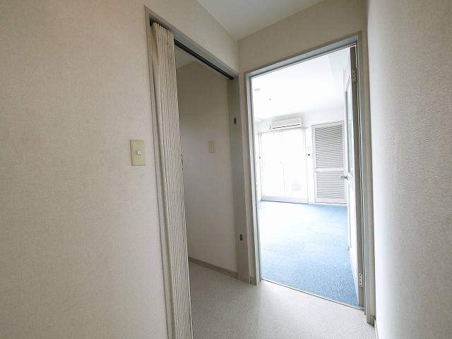メゾンヒグチの玄関|きれいな玄関です