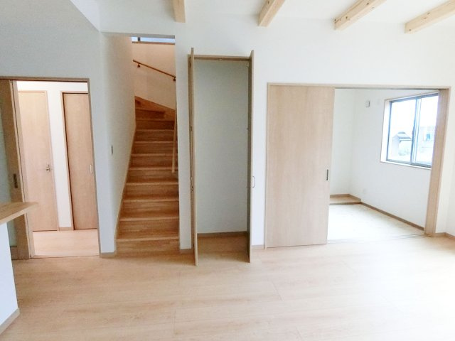 広島市安佐北区亀山2丁目　新築一戸建て（全3棟）の収納|便利な収納スペースです