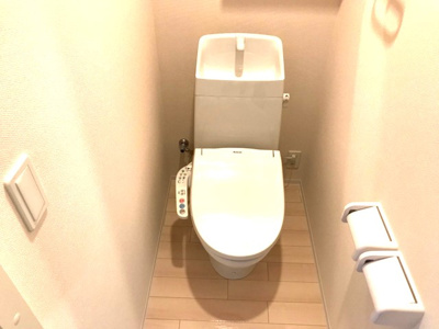 【トイレ】 | シェルト | 温水洗浄暖房便座