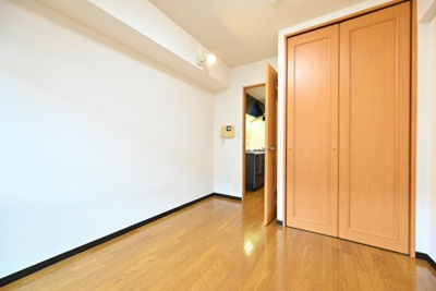 【洋室】 | トーシンフェニックス上北沢ツインコート