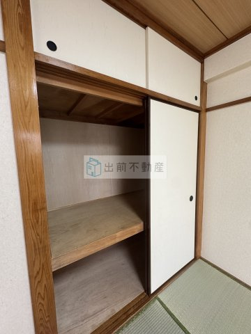 板橋区向原３丁目の賃貸マンションの収納