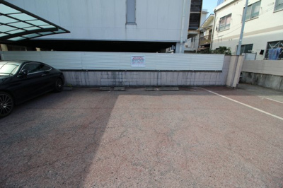 【駐車場】 | アールヌーヴォー・スミックス