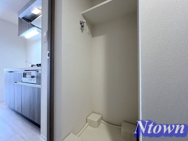 【設備】 | プレサンスTHE高岳 | 洗濯機置き場です。
