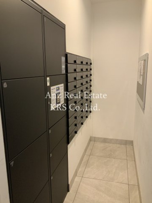 【その他共用部分】 | ALZA立売堀 | 大切な荷物の受け取りに便利な宅配ボックス設置！