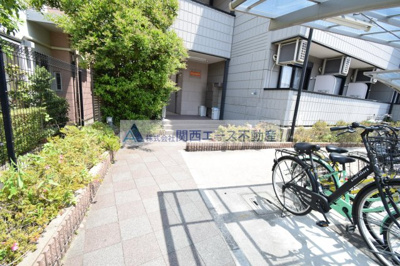 【エントランス】 | エムズコンフォート