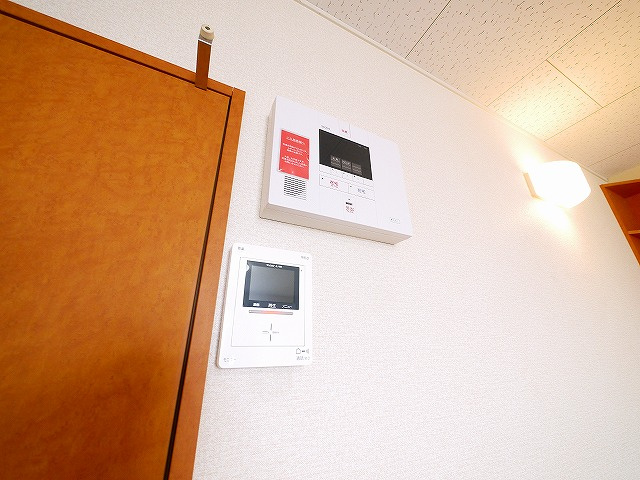 レオパレスＴｏ２のセキュリティ|お顔が見えるモニター付きインターホンもございます。
