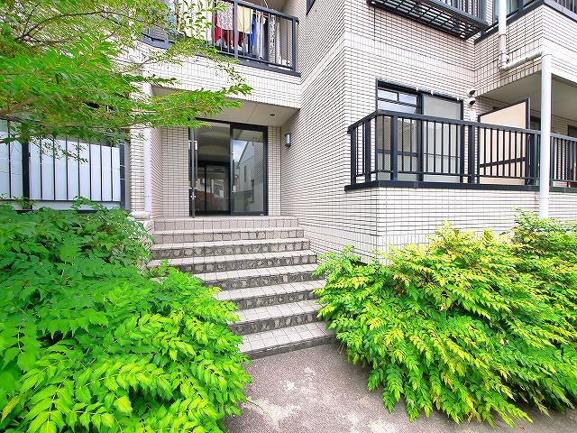 グリーンフィールド平城山のエントランス