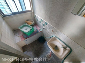 【浴室】 | 伊丹市南鈴原４丁目中古テラスハウス | 一日の疲れを癒してくれる浴室です♪お好きなリフォーム・流行りのDIYにチャレンジしてみませんか？？