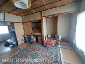 【和室】 | 伊丹市南鈴原４丁目中古テラスハウス | ２階和室６帖です♪押入れもありたくさんの収納ができます！！お好きなリフォームを楽しんでみませんか？？