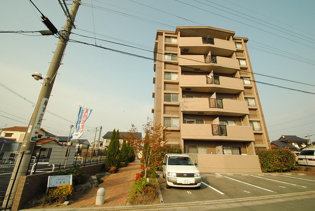 クレスト大善寺の外観