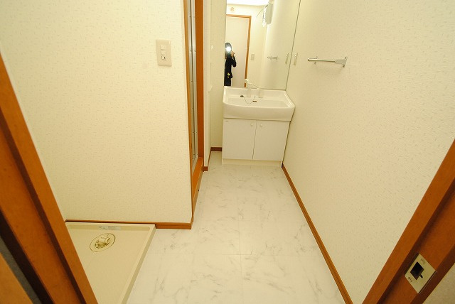 クレスト大善寺の独立洗面台|同型物件　イメージ写真