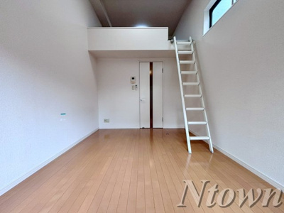 【その他】 | カーサ・ルチア志賀本通 | こちらのリビングで趣味の時間をお楽しみください