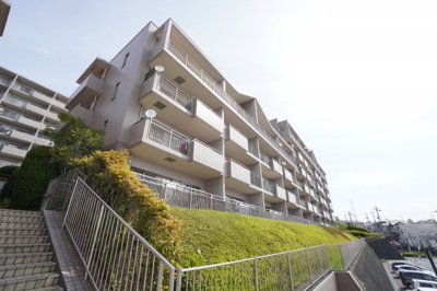 【外観】 | 井口台パークスクエアB棟（リノベ済） | 現地（2023年4月4日10：00頃）撮影