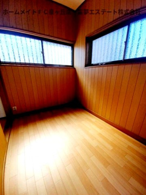 【洋室】 | 新緑と光のカサ・フェリーチェ