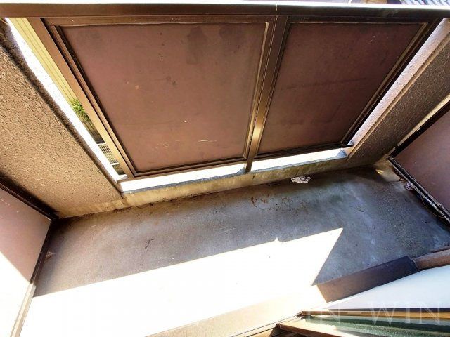 ユトリロサニーのバルコニー