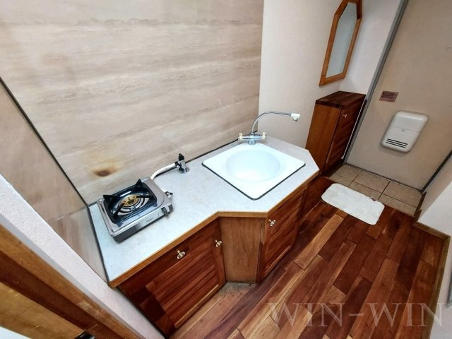 ユトリロサニーのキッチン