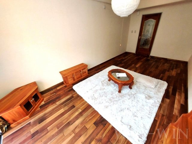 ユトリロサニーの居間・リビング