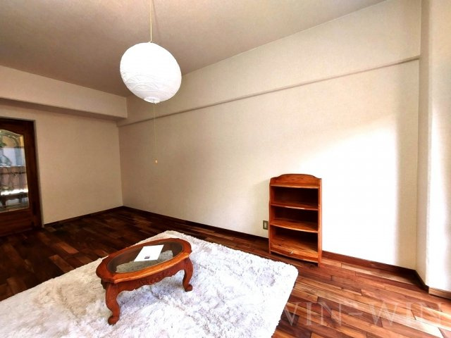 ユトリロサニーの居間・リビング