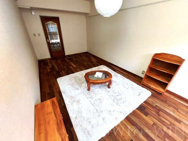 ユトリロサニーの内装