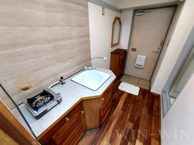 ユトリロサニーのキッチン