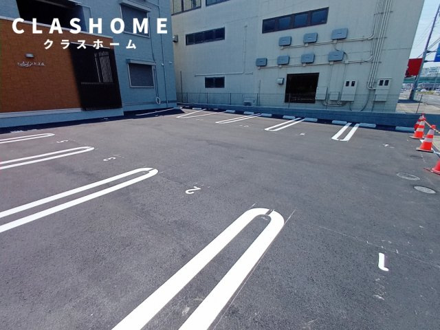 メゾンドマボ　　刈谷市の賃貸はクラスホーム刈谷店の駐車場