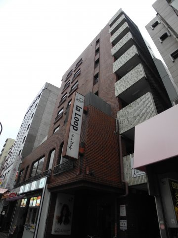 シルバービルの外観