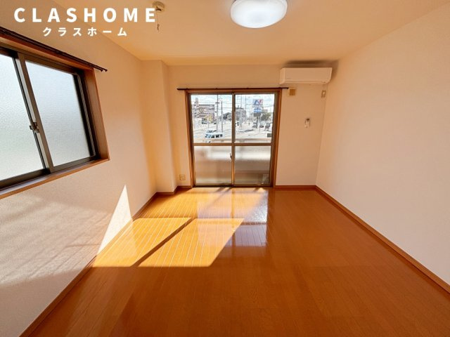 CASA　LUMACA　　刈谷市近郊の賃貸はクラスホーム刈谷店の居間・リビング