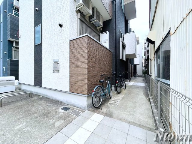 【ロビー】 | アークラヴィータ | 落ち着いたロビーです