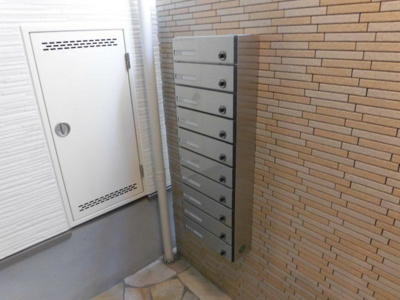 【エントランス】 | フジパレス下新庄ＥＡＳＴ | 集合ポストです