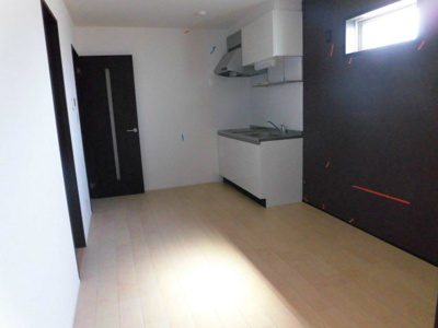 【居間・リビング】 | フジパレス下新庄ＥＡＳＴ | 6.8帖の広々としたダイニングキッチンです