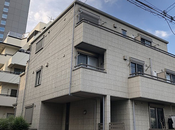 シャイントラスト笹塚の外観