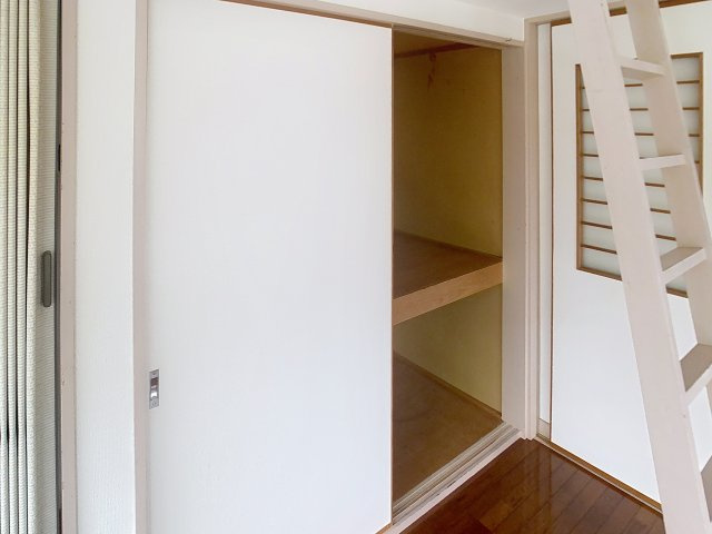 クリスタルハイツ（城西）の収納