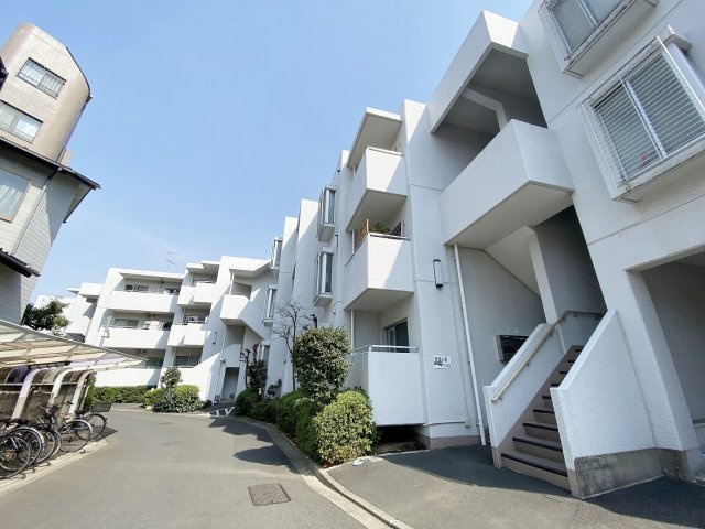 駅徒歩7分【リフォーム済・角住戸】72㎡ ～梶ヶ谷パークハイツ～の画像