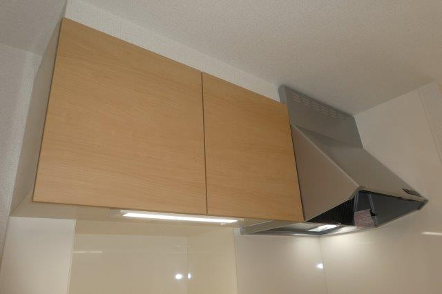 ル　レーヴBのキッチン|キッチン上収納