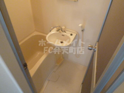 【浴室】 | マリンパレス | きれいなお風呂です