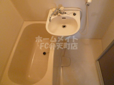 【浴室】 | マリンパレス | 日々の暮らしに欠かせないお風呂です