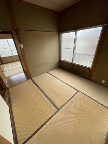 川奈　売アパートの和室|2階
