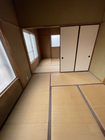 川奈　売アパートの和室|2階