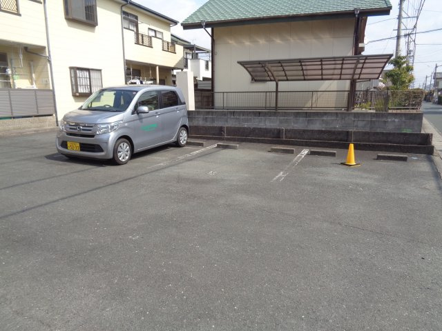 ソルフェージュの駐車場