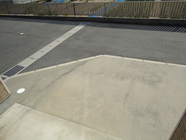 プロシードの駐車場