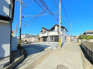 【前面道路含む現地写真】