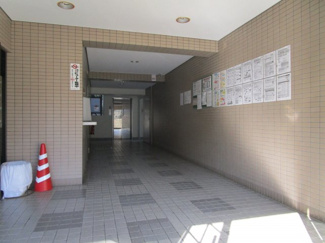 【エントランス】