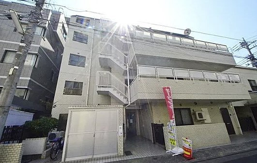 ルミネ明大前の外観